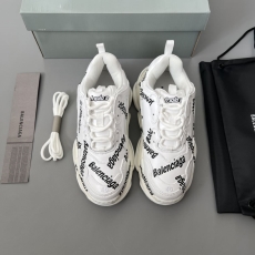 Balenciaga Sneakers